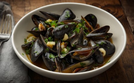 Mussels in White Wine Sauce Recipe with Images
