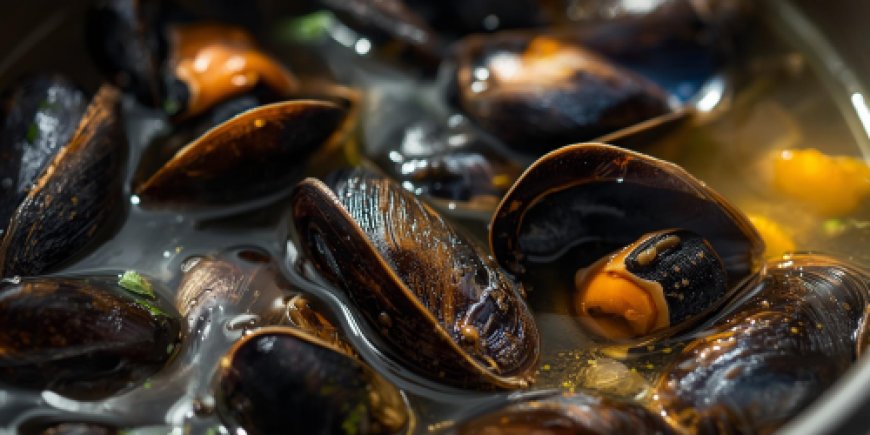 Cook the mussels.